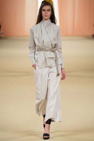 Look 4